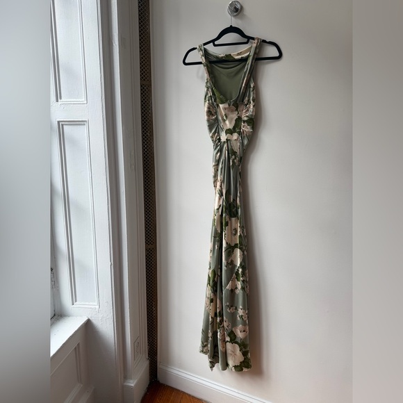 NEW NWT Reformation Anaiis Silk Maxi Dress Tarragon Floral Open Back High Neck 6 - Picture 10 of 17